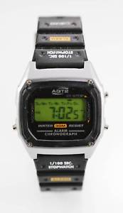 【貨物輸送無料】ウォッチ 御覧なさる クロノメーターアラームシルバークォーツブラックラバーaqt2 reloj de hombre cronmetro fecha alarma 24hr plata caucho negro 30m cuarzo 男女兼用腕時計-腕時計