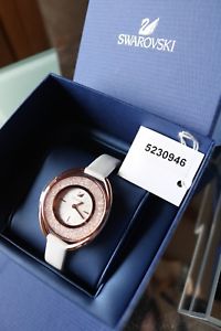 【送料無料】腕時計　ウォッチ　スワロフスキークリスタルホワイトトーンswarovski crystalline white tone orologio ovale donna 5230946 uhr