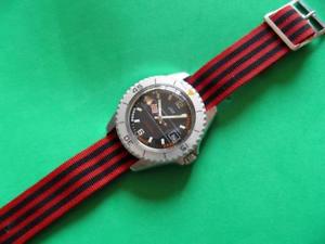 【貨物輸送無料】ウオッチ ご覧なさる ダイバーマヌエルスポーツjaz sport de plonge diver remontage manuel 鉄 140 annes 70