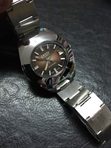 【送料無料】腕時計　ウォッチ　マニュアルアラームウォッチビンテージブラウンnos osata cuerda manual date reloj watch vintage brown