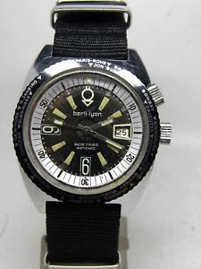 【送料無料】腕時計　ウォッチ　ドリヨンバージョンmontre de plonge berlilyon mouvement mcanique vers 1970｜hokushin 30,537円