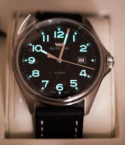 【送料無料】腕時計　ウォッチ　グリシンポンドスイスアナログブラックウォッチglycine combate 6 389019atlb9b swiss automtico 43mm reloj negro de cuero analgico 93,489円