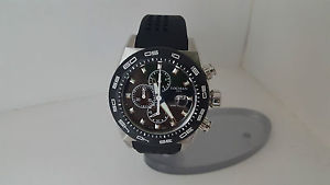 【送料無料】腕時計　ウォッチ　オロロジオステルスシリコンチタンファンドウォッチorologio locman stealth 217 nero crono acciaio silicone fondo titanio 300m watch