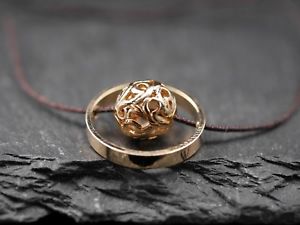 【送料無料】ブレスレット　アクセサリ―　リンリンボールbracelet with ringring and ball ornamentgold brown