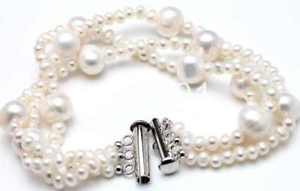 【送料無料】ブレスレット　アクセサリ―　ホワイトブレスレットgenuine 56mm white freshwater pearl elastic bracelet