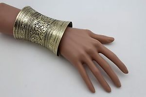 【送料無料】ブレスレット　アクセサリ―　ゴールドカフブレスレットwomen jewelry long gold cuff bracelet metal wrist wonder flower filigree details