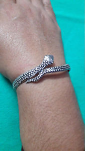 【送料無料】ブレスレット　アクセサリ―　ハンドメイドhandmade solid white metal brass snake flexible and adjustable comfortable kada