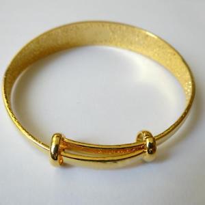 【送料無料】ブレスレット　アクセサリ―　レトロメタルブレスレットカラーゴールドwoman retro rigid bracelet color gold 748 in 19 cm 84 aa