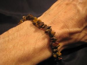 【送料無料】ブレスレット　アクセサリ―　タイガースanatural stone tigers tiger eye chunk bracelet a