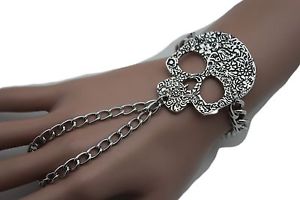 【送料無料】ブレスレット　アクセサリ―　ブレスレットチェーンハロウィーンwomen silver metal slave ring bracelet hand chain skeleton skull charm halloween