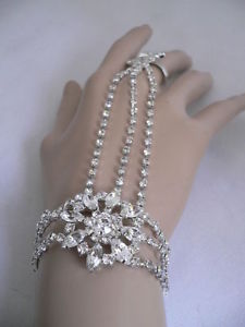 【送料無料】ブレスレット　アクセサリ―　ブレスレットラインストーンblingwomen wrist bracelet ring silver metal hand chains slave flower rhinestone bling