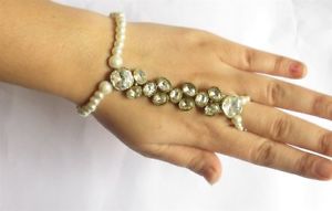 【送料無料】ブレスレット　アクセサリ―　パールブレスレットブレスレットwomenspearl crystal ring braceletwedding beaded crystal braceletwomens bracelets