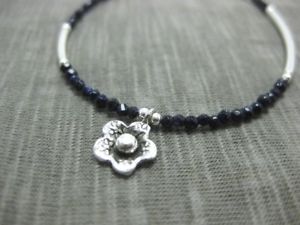 【送料無料】ブレスレット　アクセサリ―　カレンヒル925ブレスレットkaren hill tribe solid 925 silver blossom flower hematite gemstone bead bracelet