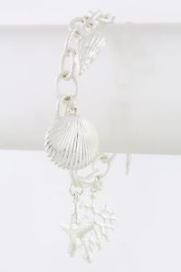 【送料無料】ブレスレット　アクセサリ―　ドルコーラルスターフィッシュブレスレットブレスレットブティックd24 sand dollar seashell coral starfish bracelet silver charm bracelet boutique