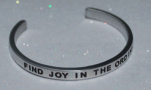 【送料無料】ブレスレット アクセサリ― ハンドメイドブレスレットfind the joy in the ordinary handmade amp; polished bracelet
