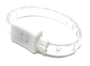 【送料無料】ブレスレット　アクセサリ―　1 ブレスレットディスコパーティーパーティーバッグled1 white led light up glow colour flashing light bracelet disco party party bag