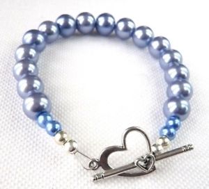 【送料無料】ブレスレット　アクセサリ―　heather8mmglass pearlトグルブレスレットheather blue purple 8mm glass pearl beaded bead strand handmade toggle bracelet