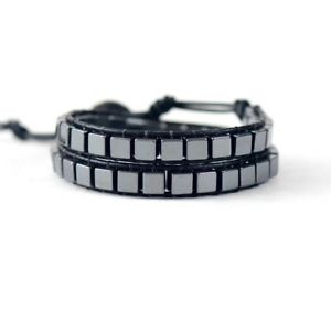 【送料無料】ブレスレット　アクセサリ―　メンズヘマタイトビーズフレンドシップブレスレットビーチチャクラレザーシルバーラップサーフmens hematite bead friendship bracelet wrap surf beach chakra leather silver