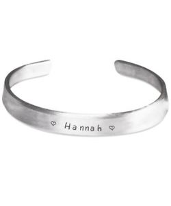 【送料無料】ブレスレット　アクセサリ―　ハンナブレスレットブレスレットhannah bracelet name bracelet personalized charm gift lovely present heart