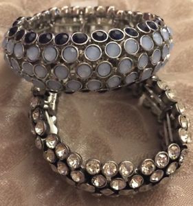 【送料無料】ブレスレット　アクセサリ―　nwt 2ライアソフィアwnwt 2 lia sophia beaded stretch bracelets wnavy blue silver clear crystal beads