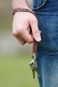 【送料無料】ブレスレット　アクセサリ―　キーケースキーチェーンkeychain real leather with selected engraving key case lanyard incl engraving