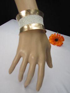 【送料無料】ブレスレット　アクセサリ―　メタルカフファッションブレスレットキラキラシルバーストライプwomen gold metal cuff fashion bracelet sparkling silver shiny glitter stripe