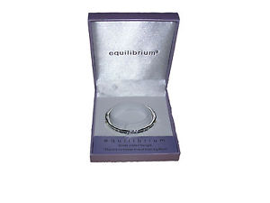【送料無料】ブレスレット　アクセサリ―　トーンヒンジブレスレット7003 equilibrium 2 tone hinged bracelet mum silver plated inscription heart