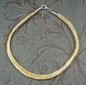 【送料無料】ブレスレット　アクセサリ―　ブレスレットカラーゴールドシルクシルバーシルクブレスレット 18cm bracelet color gold silk 925 silver fastening silk bracelet
