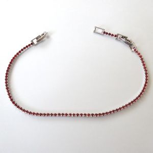 【送料無料】ブレスレット　アクセサリ―　テニスブレスレットシルバールビーtennis bracelet man woman color silver with red rubies 19,5 cm 230 u