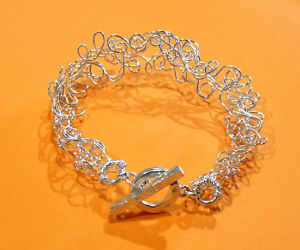 【送料無料】ブレスレット　アクセサリ―　シルバーピューターブレスレットbijou silver pewter biche de bere bracelet roasting way ideal for gift