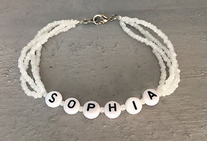 【送料無料】ブレスレット　アクセサリ―　ブレスレットビーズブレスレットリクエストホワイトシルバーハンドメイドbracelet beaded bracelet with request name personalised * white silver * handmade