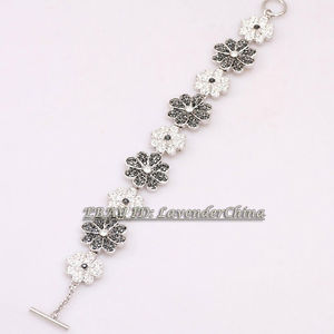 【送料無料】ブレスレット　アクセサリ―　ファッションブレスレットラインストーンクリスタルb1a805 fashion flowers bracelet 18kgp cz rhinestone crystal 14,425円