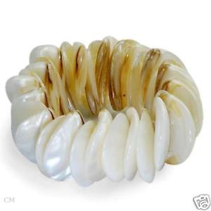 【送料無料】ブレスレット　アクセサリ―　パールストレッチブレスレットmother of pearl statement stretch bracelet