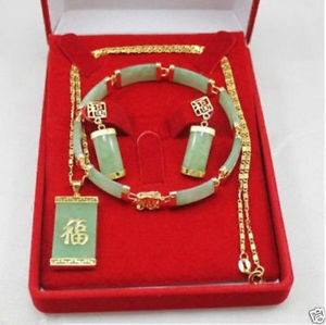 【送料無料】ブレスレット　アクセサリ―　ニュー セットaaa fashion beautiful green jade jewelry set aaa