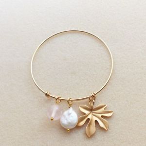 【送料無料】ブレスレット　アクセサリ―　ブレスレットゴールドトーンパールローズクオーツリーフトーンゴールドサテンbracelet gold tone pearl with rose quartz leaf tone gold satin