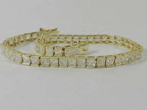 【送料無料】ブレスレット　アクセサリ―　スターリングシルバープリンスカットブレスレットgiani bernini 18kgold over sterling silver, prince cut cubiczirconia bracelet