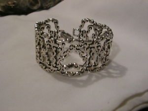 【送料無料】ブレスレット　アクセサリ―　brightonシルバーオープンパネルブレスレットbrighton silver tone open design panels bracelet