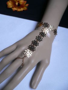 【送料無料】ブレスレット　アクセサリ―　ホットリンクチェーンファッションジュエリースレーブブレスレットリングhot women gold flower hand links chain fashion jewelry slave bracelet wrist ring