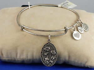 【送料無料】ブレスレット　アクセサリ―　アレックスラファエリアンシルバーブレスレットalex and ani rafaelian silver because i love you godmother flower charm bracelet