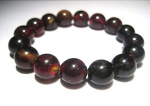 【送料無料】ブレスレット　アクセサリ―　ビーズバルトブレスレットグラムbeads baltic amber bracelet 185gr