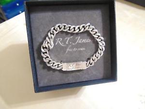 【送料無料】ブレスレット　アクセサリ―　ジェームスリンクブレスレット listingrt james silvertone link bracelet d605