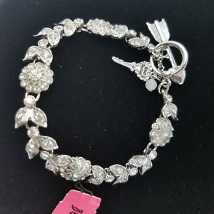 【貨物輸送無料】腕輪 付属物― ジョンソンシルバートーンブレスレットbetsey johnson floral silver tone crystal bracelet b08692b01~nwt