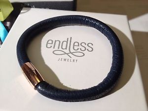 【送料無料】ブレスレット　アクセサリ―　ブレスレットシングルストランドローズクラスプendless jewelry 19cm navy blue bracelet single strand rose clasp rrp 40