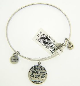 【送料無料】ブレスレット　アクセサリ―　ヌォーヴァアレックスマイアミアルジェントnuova alex e ani miami ciondolo bracciale rigido con finitura argento 113