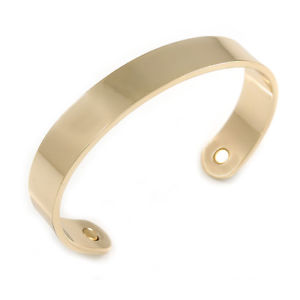 【送料無料】ブレスレット　アクセサリ&mdash;　ゴールドカフブレスレットマグネットwide men women copper magnetic cuff bracelet in gold finish with two magnets a｜hokushin