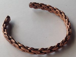 【送料無料】ブレスレット　アクセサリ―　1970ブレスレット166bracelet of year 1970 rigid copper with interlaced decor 166