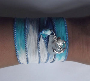 【送料無料】ブレスレット　アクセサリ&mdash;　シルクシーグラスラップブレスレットsilk and sea glass wrap bracelet｜hokushin