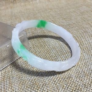 【送料無料】ブレスレット　アクセサリ&mdash;　ラベンダーグリーンハンドフラワーデザインブレスレット57mm natural lavender green jadeite handcarved flower design jade bracelet g37｜hokushin