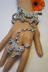 【送料無料】ブレスレット　アクセサリ&mdash;　ブレスレットハンドチェーンジュエリーゴールドシルバースレーブリング women bracelet metal hand chain jewelry gold silver big horse slave ring｜hokushin