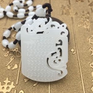 【送料無料】ブレスレット　アクセサリ&mdash;　ペンダントchina natural xinjiang hetian white jade dragon beast pendant amulet｜hokushin